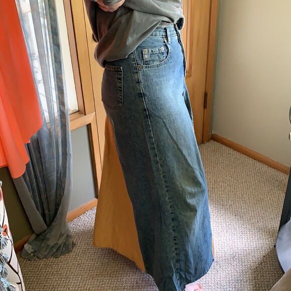 EUC WOMEN’S VINTAGE SILVER JEANS SIZE 30 MOM BUTTONFLY RETRO MAXI SKIRT - Picture 6 of 14